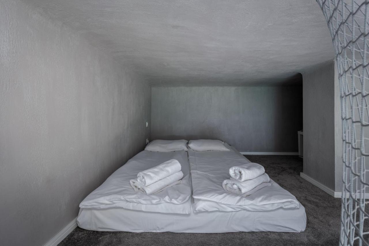 Parkside Fresh Apartments - Old Town Guesthouse - By Upstairs Krakow Dış mekan fotoğraf