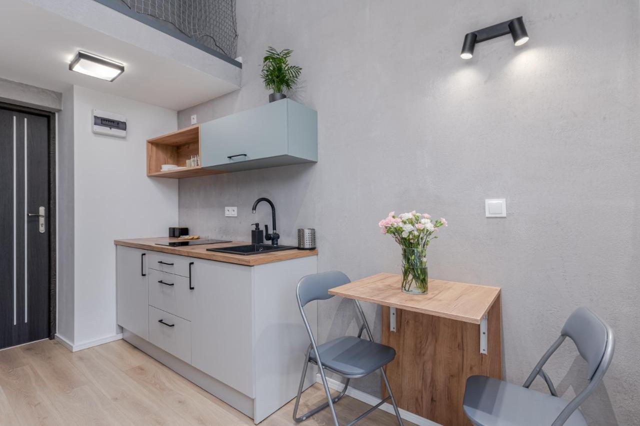 Parkside Fresh Apartments - Old Town Guesthouse - By Upstairs Krakow Dış mekan fotoğraf
