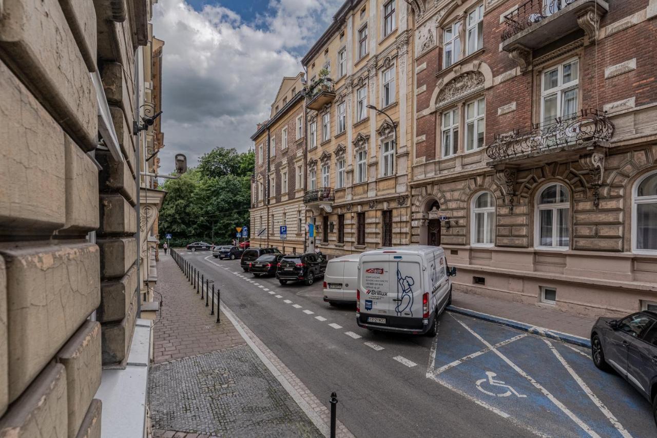 Parkside Fresh Apartments - Old Town Guesthouse - By Upstairs Krakow Dış mekan fotoğraf