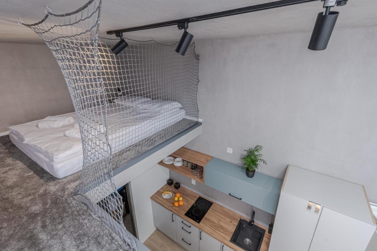 Parkside Fresh Apartments - Old Town Guesthouse - By Upstairs Krakow Dış mekan fotoğraf