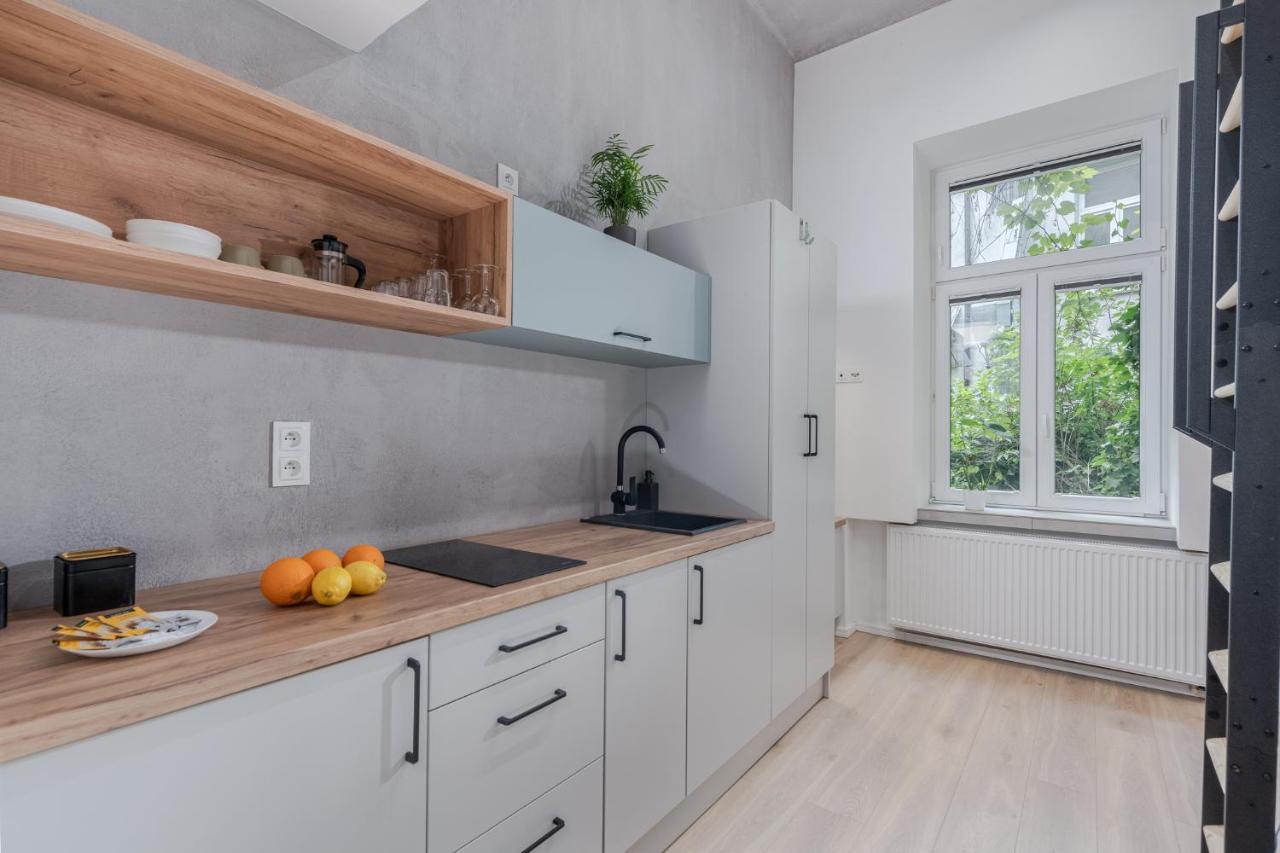 Parkside Fresh Apartments - Old Town Guesthouse - By Upstairs Krakow Dış mekan fotoğraf