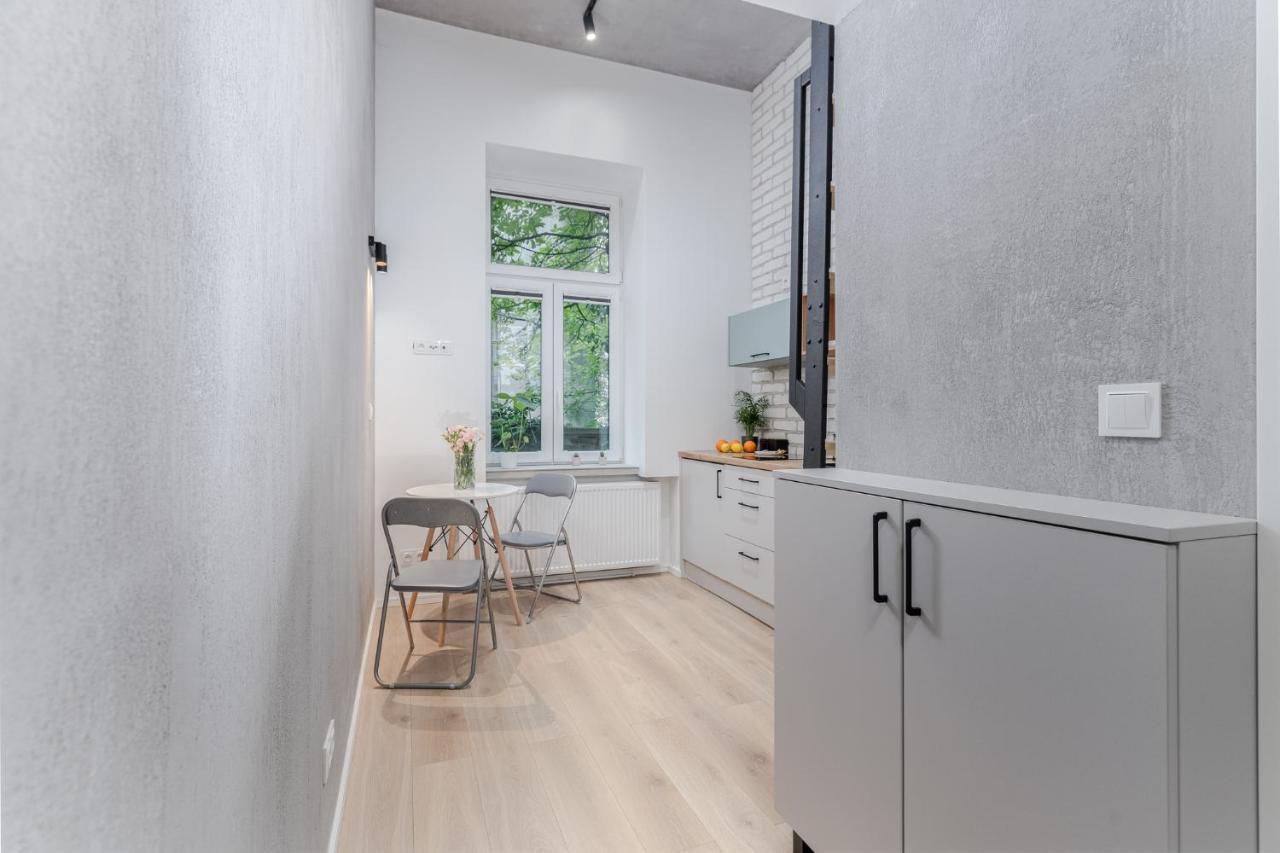 Parkside Fresh Apartments - Old Town Guesthouse - By Upstairs Krakow Dış mekan fotoğraf