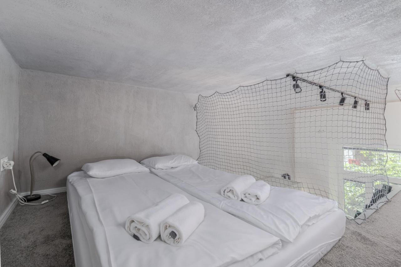 Parkside Fresh Apartments - Old Town Guesthouse - By Upstairs Krakow Dış mekan fotoğraf
